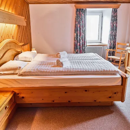 Hostel Bernina Hospiz *