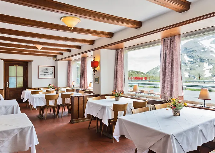 بيت شباب Bernina Hospiz *