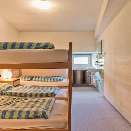 Bernina Hospiz אכסניה *