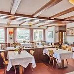 Ostello Bernina Hospiz *