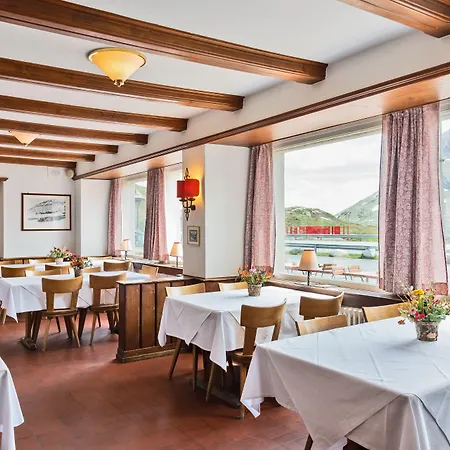 Hostal Bernina Hospiz *