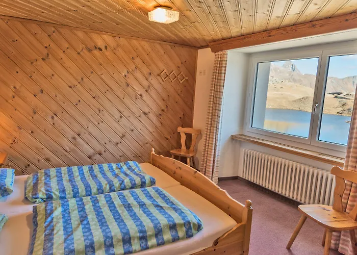 Hostal Bernina Hospiz *