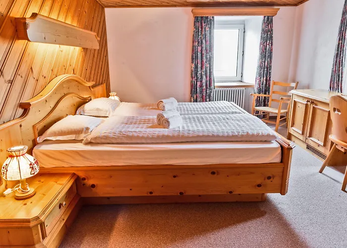 Hostal Bernina Hospiz *