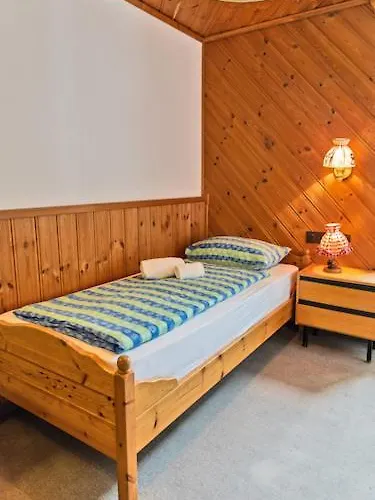 Bernina Hospiz Hostal *